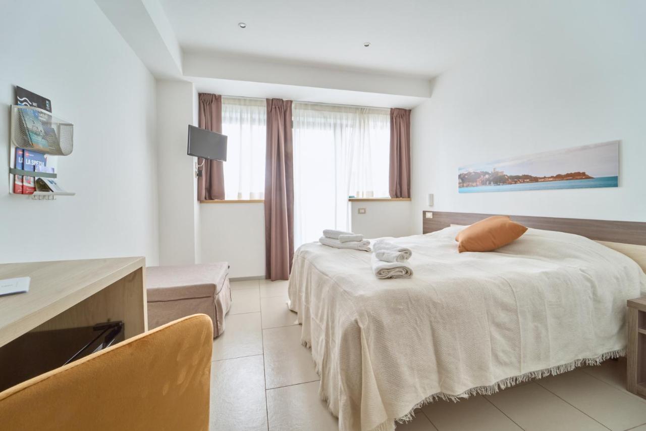 Firmafede Guest House Sarzana Kültér fotó